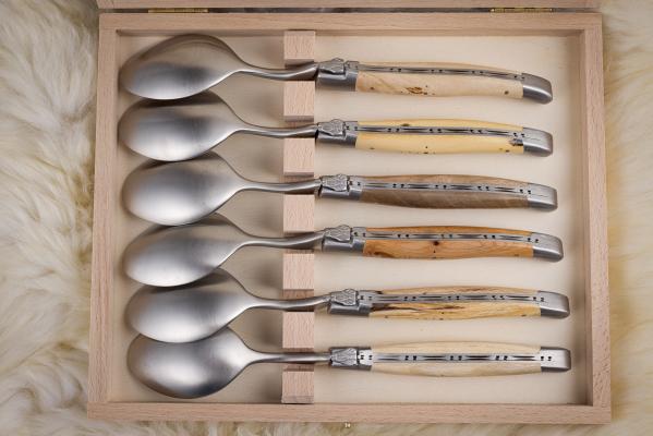 GRANDESCUILLERESMAINBOIS